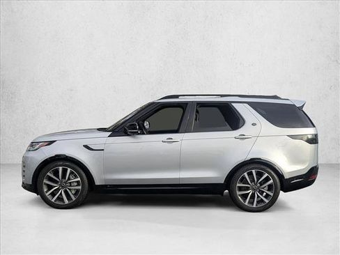 Used 2021 Land Rover Discovery S R-Dynamic image 9