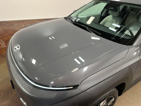 Used 2025 Hyundai Kona SEL AWD/4WD image 49