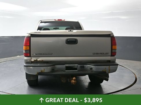 Used 2001 Chevrolet Silverado 1500 LS w/ Firm Ride Suspension Pkg AWD/4WD image 11