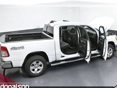 Used 2024 RAM 1500 Big Horn AWD/4WD image 25