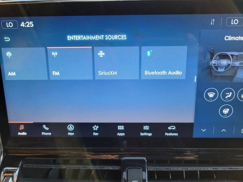Used 2024 Lincoln Navigator L 4WD image 32