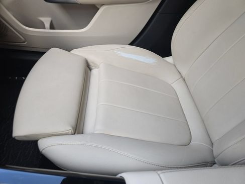 Used 2021 Mercedes-Benz A 220 w/ Premium Package image 23