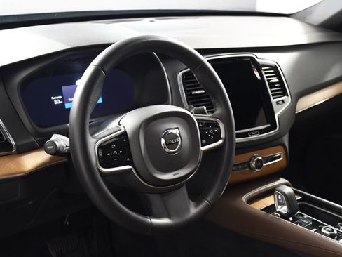 Used 2023 Volvo XC90 B6 Plus w/ Protection Package Premier AWD/4WD image 13