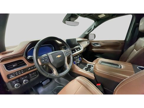 Used 2023 Chevrolet Tahoe High Country w/ Premium Package image 11