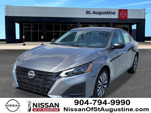 New 2026 Nissan Altima 2.5 SV FWD image 1