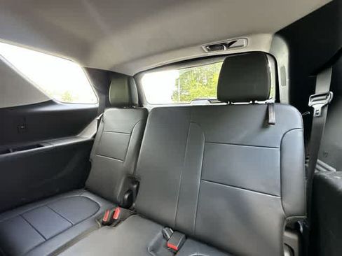 Used 2019 Chevrolet Traverse Premier w/ LPO, Blackout Package AWD/4WD image 24
