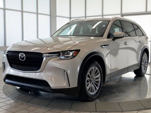 Certified 2024 MAZDA CX-90 Plug-In Hybrid w/ Preferred AWD/4WD image 4