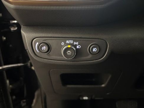 Used 2023 Chevrolet TrailBlazer ACTIV w/ Convenience Package AWD/4WD image 16