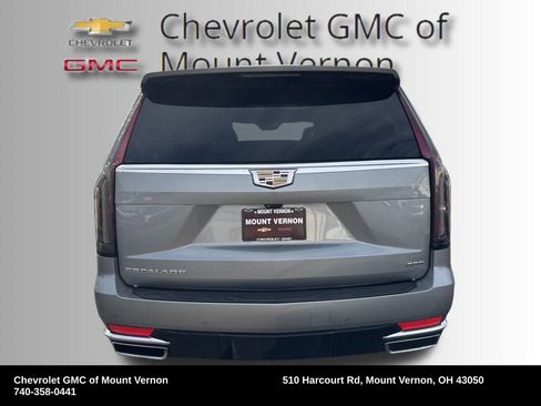 Used 2023 Cadillac Escalade Premium Luxury image 4