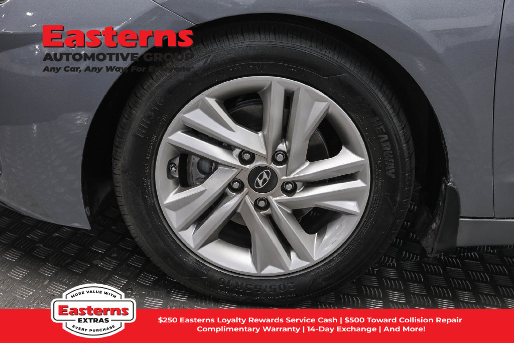 Used 2019 Hyundai Elantra Value Edition w/ Cargo Package FWD image 33