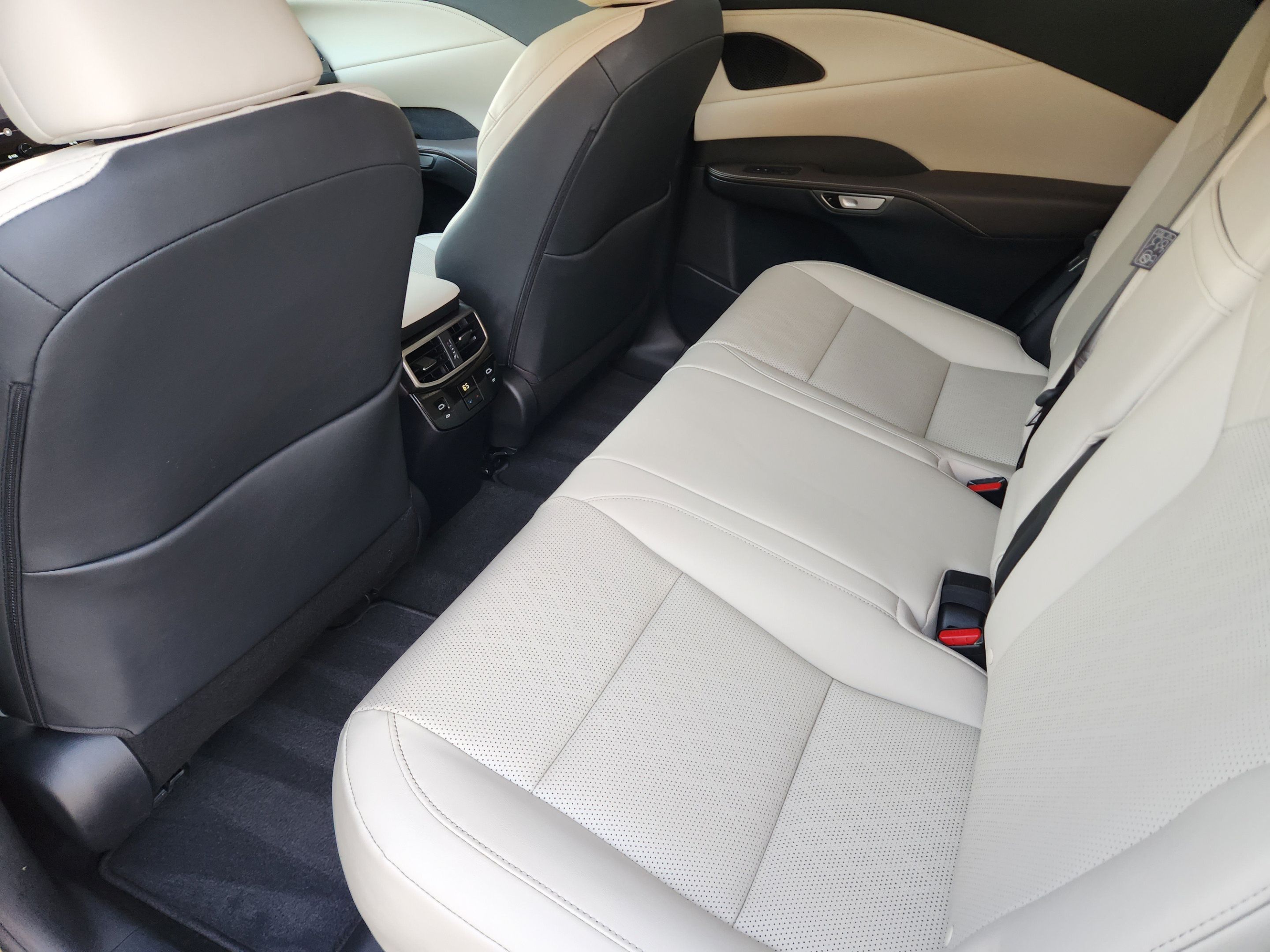 Used 2024 Lexus RX 350 w/ Technology Package AWD/4WD image 26