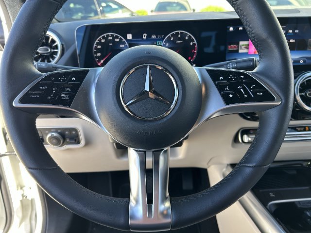 Used 2026 Mercedes-Benz GLA 250 4MATIC image 27