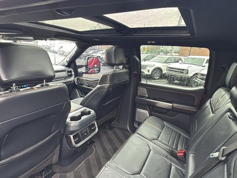 Used 2024 Ford F350 Platinum w/ FX4 Off-Road Package image 31