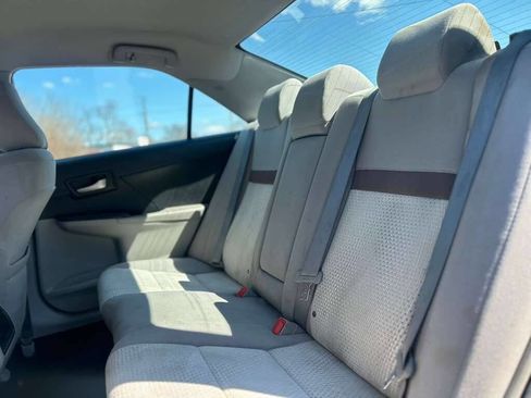 Used 2014 Toyota Camry LE image 15