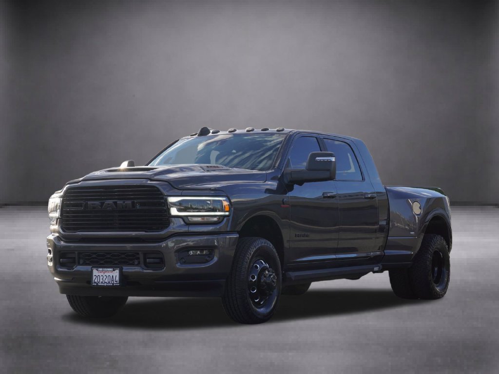 Used 2024 RAM 3500 Laramie w/ Night Edition AWD/4WD image 9