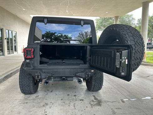 Used 2021 Jeep Wrangler Unlimited Rubicon AWD/4WD image 40