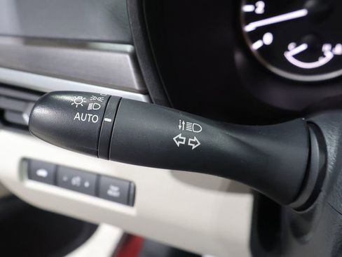 Used 2024 Nissan Altima 2.5 SV AWD/4WD image 38