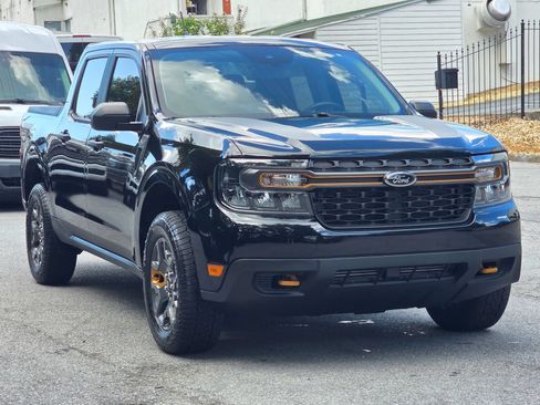 Used 2024 Ford Maverick Tremor w/ Tremor Off-Road Package AWD/4WD image 9
