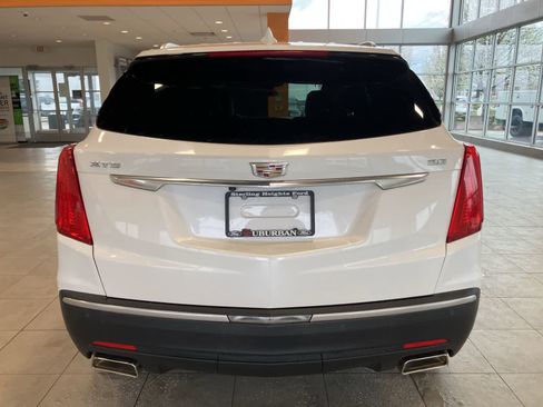 Used 2017 Cadillac XT5 FWD image 6