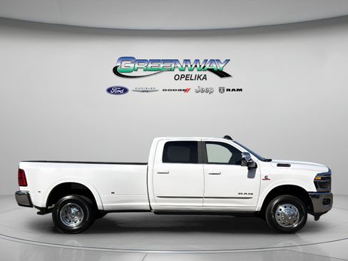 New 2026 RAM 3500 Limited AWD/4WD image 8