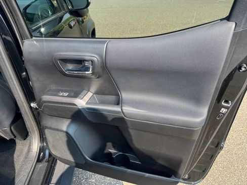 Used 2019 Toyota Tacoma TRD Pro w/ Desert Air Intake Package AWD/4WD image 23