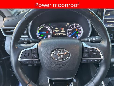 Used 2022 Toyota Highlander Limited image 6