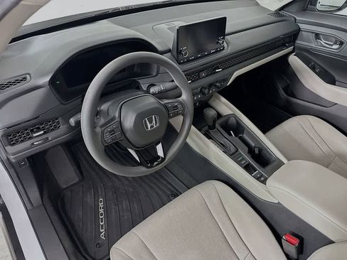 Used 2025 Honda Accord SE image 2
