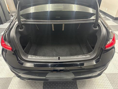 Used 2019 BMW 330i Sedan w/ Driving Assistance Package image 33