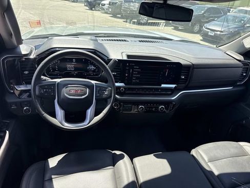 Used 2025 GMC Sierra 1500 SLT AWD/4WD image 16