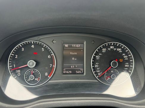 Used 2013 Volkswagen Passat 2.5 SE FWD image 32