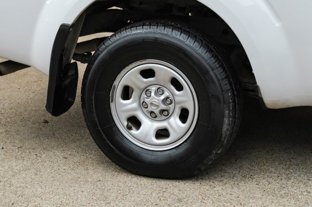 Used 2019 Nissan Frontier S RWD image 43