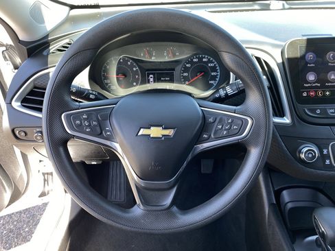Used 2023 Chevrolet Malibu LS FWD image 25