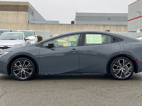 Certified 2024 Toyota Prius XLE image 9