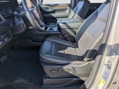 Used 2024 Chevrolet Tahoe Premier AWD/4WD image 13
