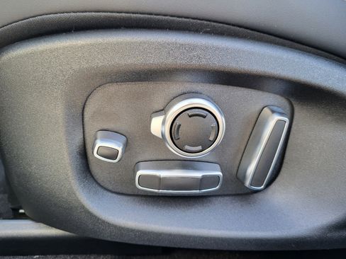 New 2024 Jaguar I-PACE R-Dynamic HSE image 11