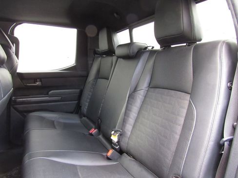 Used 2024 Toyota Tacoma TRD Sport w/ TRD Sport Premium Package AWD/4WD image 19