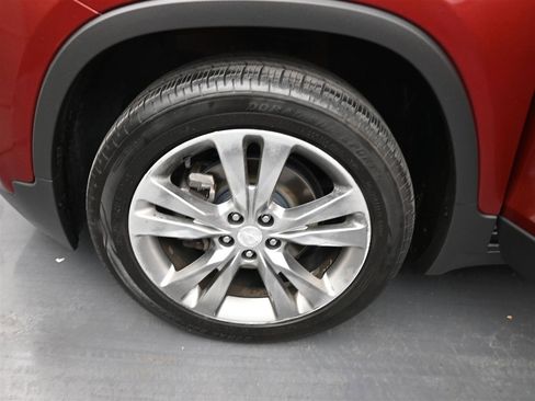 Used 2020 Chevrolet Trax LT w/ Driver Confidence Package image 17