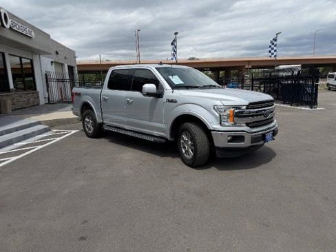 Used 2019 Ford F150 Lariat w/ FX4 Off-Road Package AWD/4WD image 12