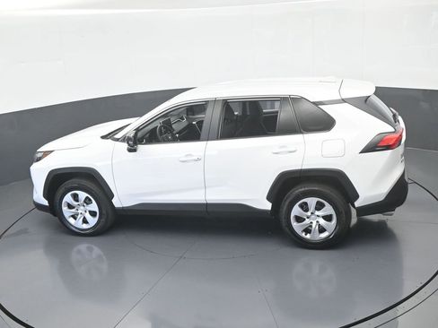 Used 2025 Toyota RAV4 LE FWD image 41