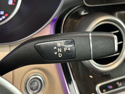 Used 2021 Mercedes-Benz GLC 300 4MATIC w/ Premium Package image 20
