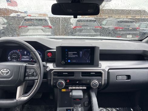 Used 2025 Toyota 4Runner SR5 image 33