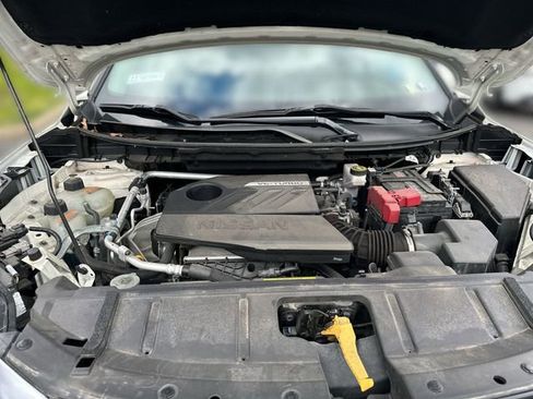 Used 2023 Nissan Rogue SV image 26