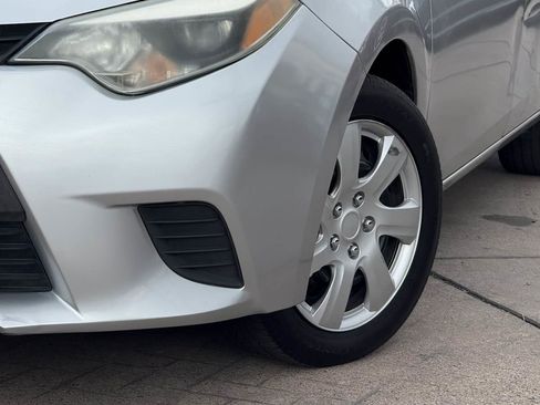 Used 2015 Toyota Corolla LE image 5