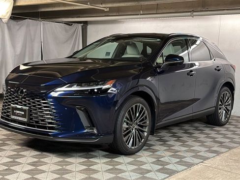 Used 2025 Lexus RX 450h AWD w/ Luxury Package image 2