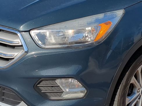 Used 2019 Ford Escape SE image 14