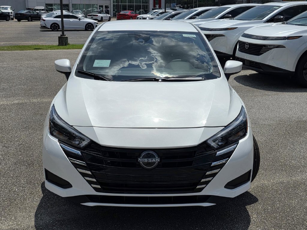 New 2025 Nissan Versa SV w/ Trunk Package FWD image 3