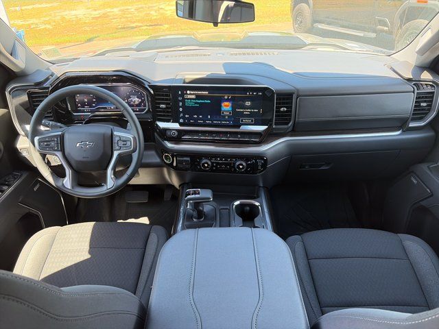 Used 2025 Chevrolet Silverado 1500 LT Trail Boss w/ Convenience Package II AWD/4WD image 17
