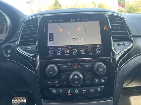 Used 2019 Jeep Grand Cherokee High Altitude AWD/4WD image 22