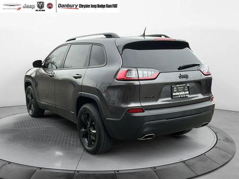 Used 2019 Jeep Cherokee Altitude image 4