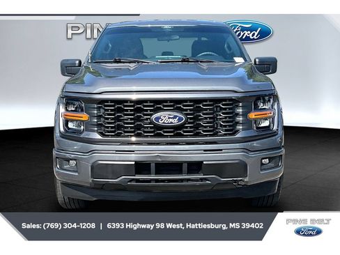 Used 2025 Ford F150 STX w/ Equipment Group 200A RWD image 3